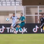 نيوم-يسقط-في-فخ-الشباب.jpg